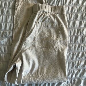 Lou and Grey Linen Crop Pant